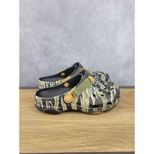 Crocs‎ Classic Camouflage Clog Sandals Green Tan Black